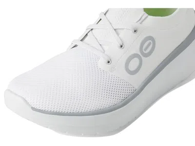 Oofos Oomy Stride In White