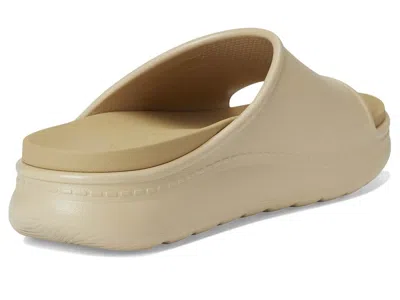Dansko Devyn In Sand