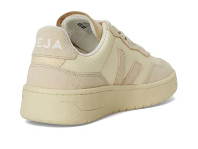 Veja V-90 In Neutral