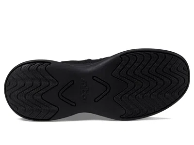 Snibbs Orbit Work Sneaker Shoes Eclipse Black 2 : In Black