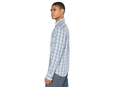 Faherty The Movement Shirt In Blue