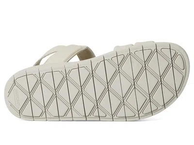 La Canadienne Garritt In White