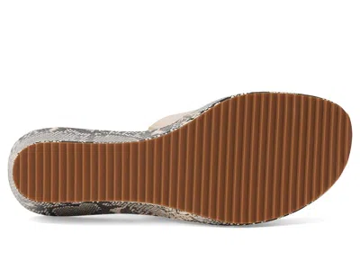 Vaneli Calla In Nude