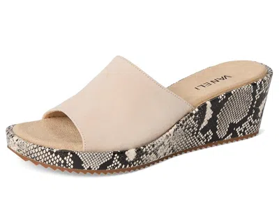 Vaneli Calla In Nude