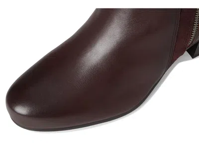 Cobb Hill Wynter In Red