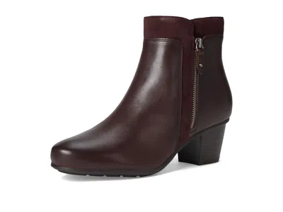 Cobb Hill Wynter In Red