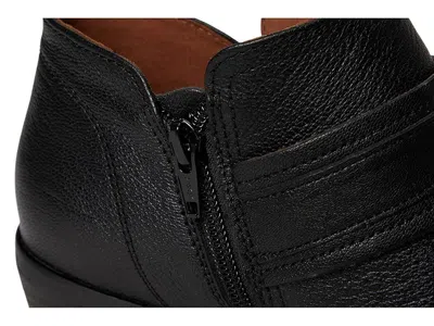 Cobb Hill Serri In Black