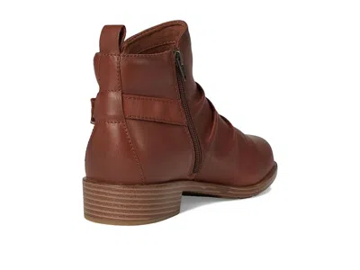 Cobb Hill Nessa In Brown