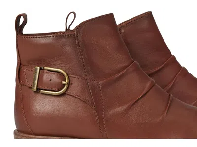 Cobb Hill Nessa In Brown