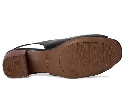 Softwalk Lakewood Sandal In Black