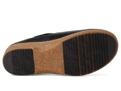 Softwalk Arica In Black