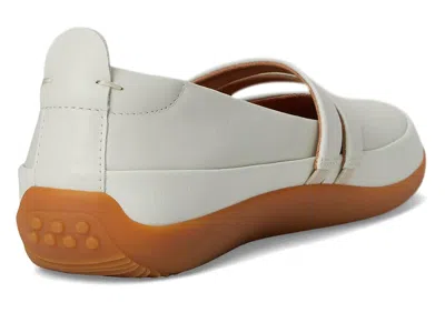 Softwalk Devon In White