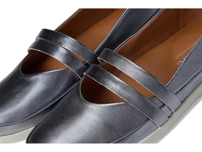 Softwalk Devon In Gray