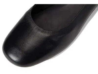 Softwalk Kiris In Black