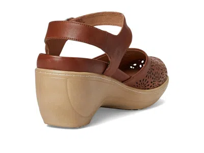 Softwalk Mabelle Clog In Brown