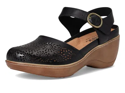 Softwalk Mabelle Perf In Black