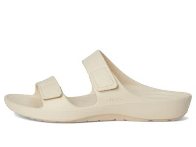 Aetrex Kaia In White