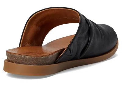 Spring Step Bates Toe Loop Sandal In Black