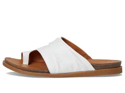 Spring Step Bates In White