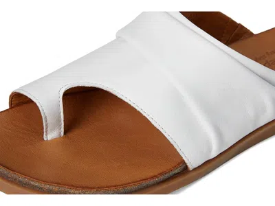 Spring Step Bates In White