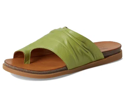 Spring Step Bates In Green