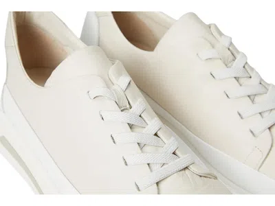 Spring Step Dune In White