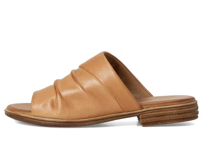 Spring Step Jaleel In Brown