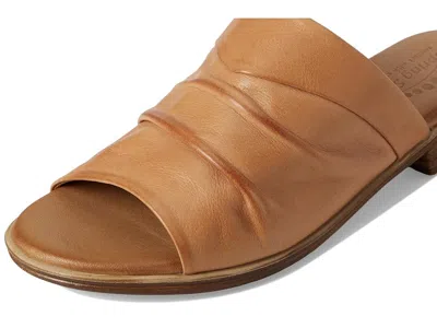 Spring Step Jaleel In Brown