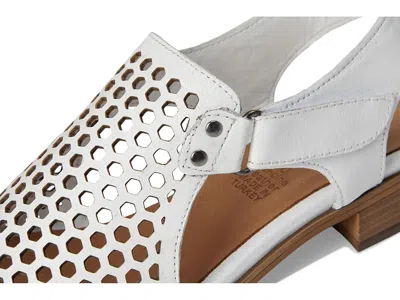 Spring Step Gosset Sandal In White