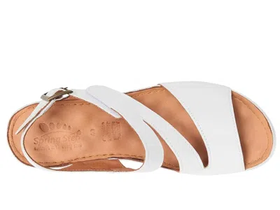 Spring Step Griggs In White