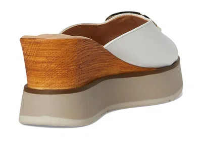 Spring Step Newwell In White