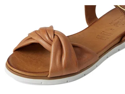 Spring Step Nihira In Brown