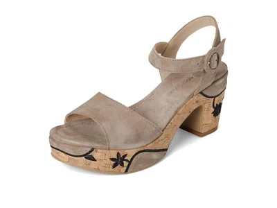 Eric Michael Bella In Brown