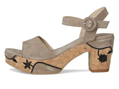 Eric Michael Bella In Brown