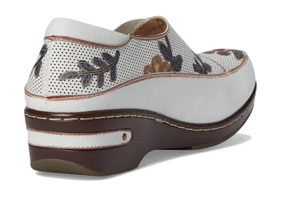 L'artiste By Spring Step Burbank-flower In Multi