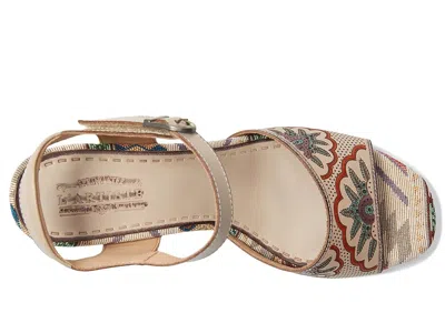 L'artiste By Spring Step Sassyclass In Brown