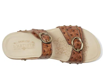 L'artiste By Spring Step Nostalgish In Brown