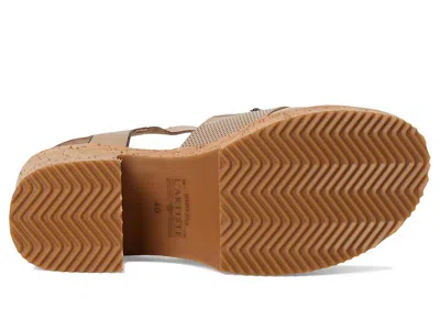 L'artiste By Spring Step Halena In White