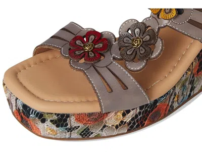 L'artiste By Spring Step Caprice In Multi