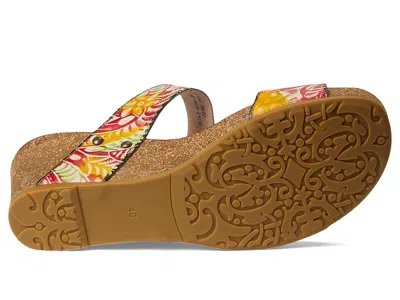 L'artiste By Spring Step Moai In Multi