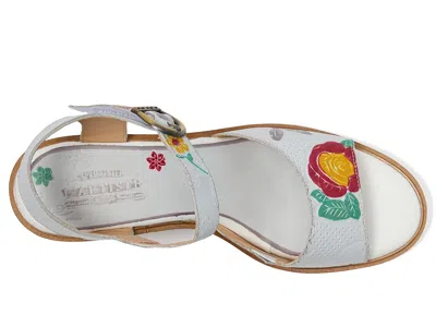 L'artiste By Spring Step Coolchic In White