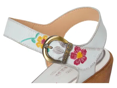 L'artiste By Spring Step Coolchic In White
