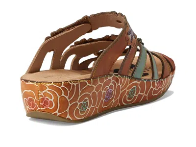 L'artiste By Spring Step Cuddlecake In Brown