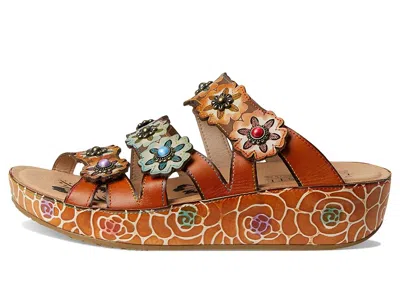 L'artiste By Spring Step Cuddlecake In Brown