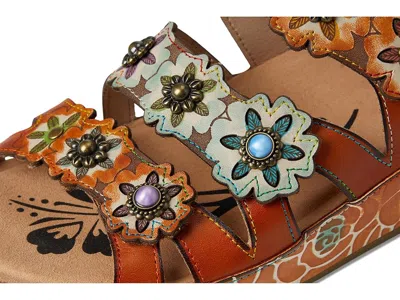 L'artiste By Spring Step Cuddlecake In Brown