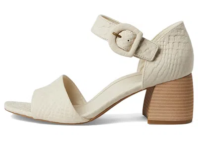 Vionic Chardonnay Strappy Sandals In White