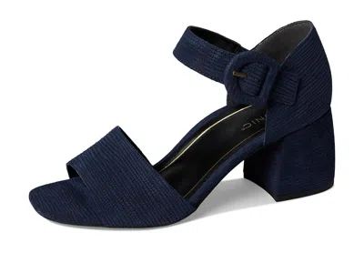 Vionic Chardonnay Strappy Sandals