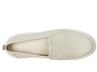 Vionic Carson Slip On Shoes In White