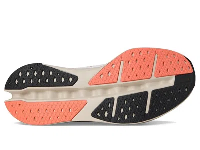 On Cloudsurfer Max In White