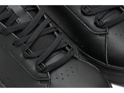 On The Roger Advantage In Black